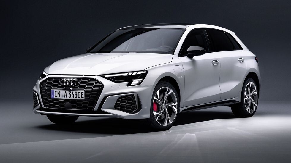 Car& Driver A3 Sportback 45 TFSIe