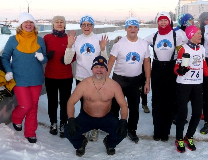 Для "моржей" в минус 25 - тепло и солнечно