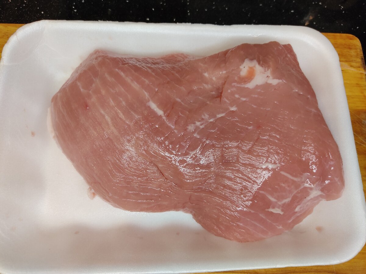 Окорок из супермаркета (охлажденный)