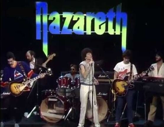 Группа Nazareth в 1982 году, в составе из шести музыкантов