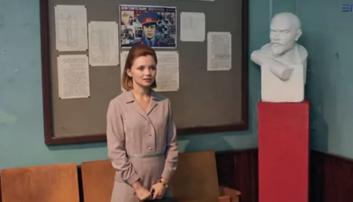  Ольга Кузьмина (Катя). Кадр из кинофильма "Кумир", 2019 г., режиссер Владимир Балкашинов, сценаристы Наталья Кудрявцева, Василий Мешков, композитор Филипп Чернов. Скриншот кадра