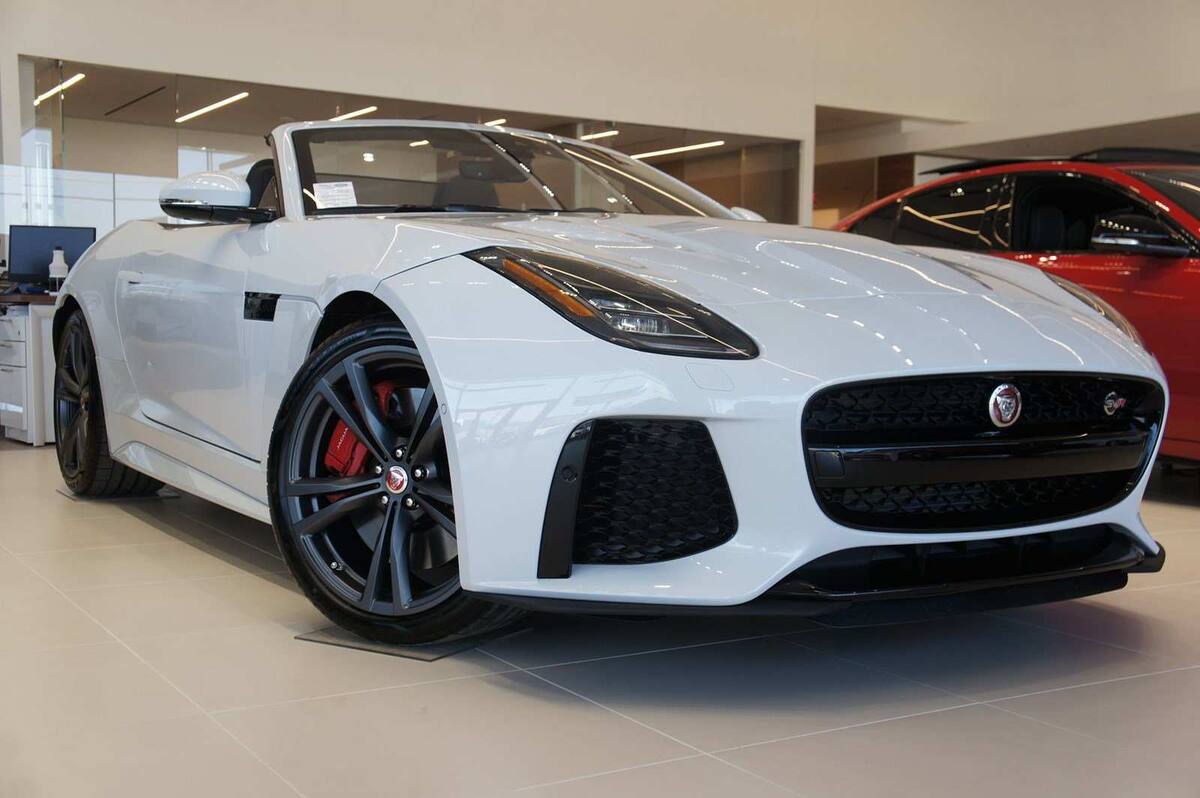 Jaguar F-Type SVR