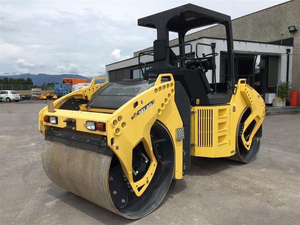 Грунтовый каток 4 тонны. Грунтовый каток 18 тонн. Каток дорожный bomag. Аренда асфальтовых катков. Асфальтовый каток hamm.