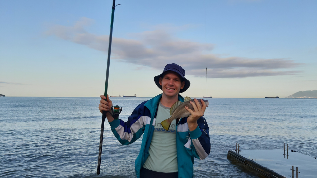 Счастливый автор)