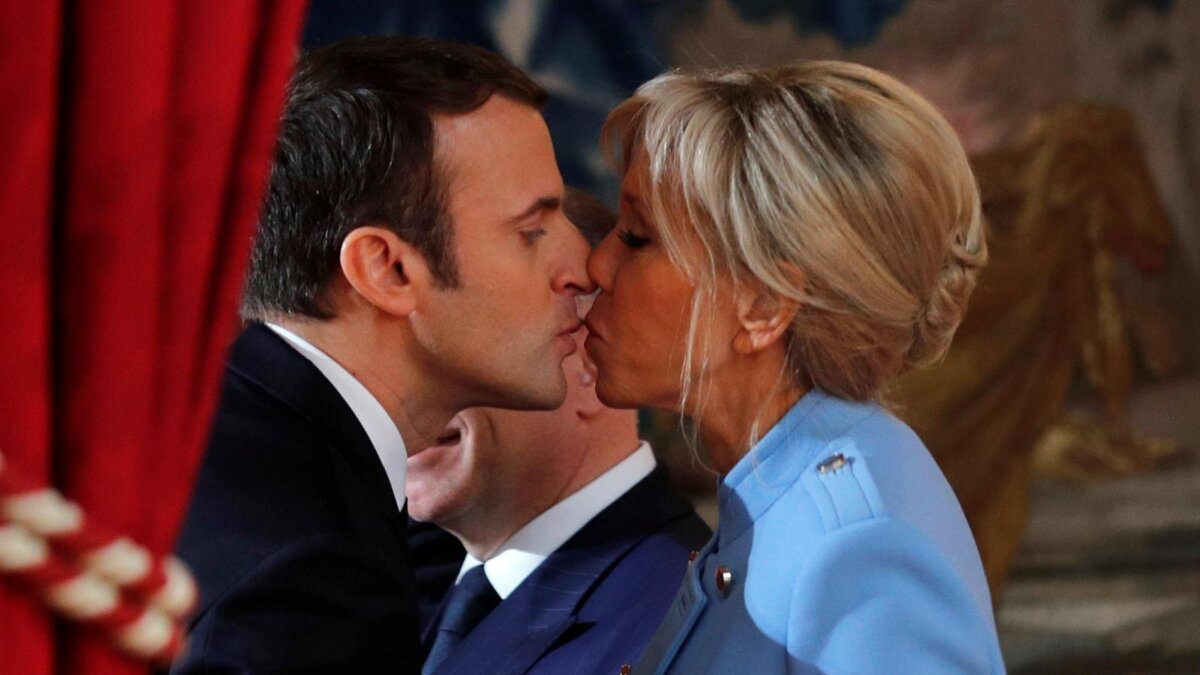 Макроны за кулисами. Фото из открытого источника News.nashbryansk.ru