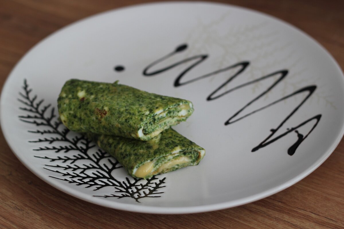 Фото автора. Яичный ролл со шпинатом и сыром