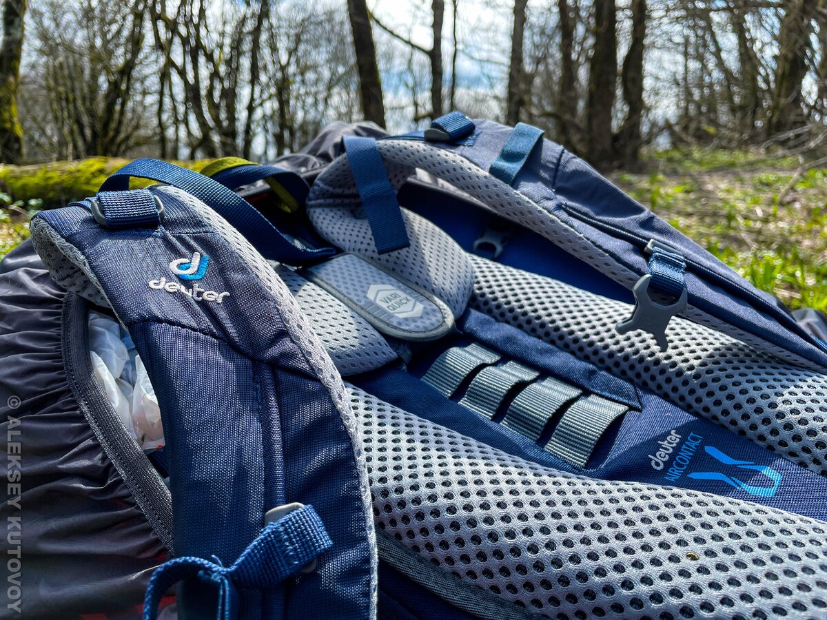 Рюкзак Deuter Aircontact Lite 40 + 10 Moss-Navy