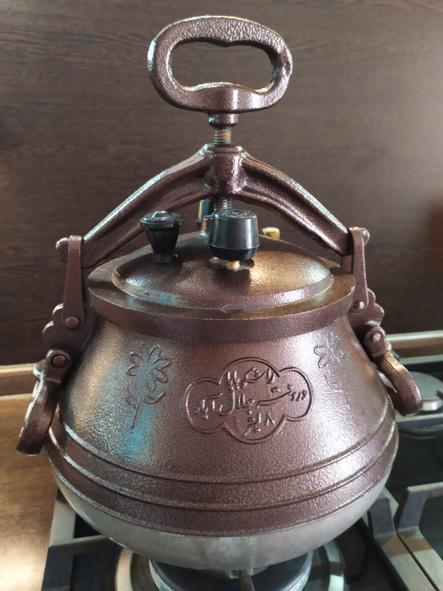 У меня 8-ми литровый)))