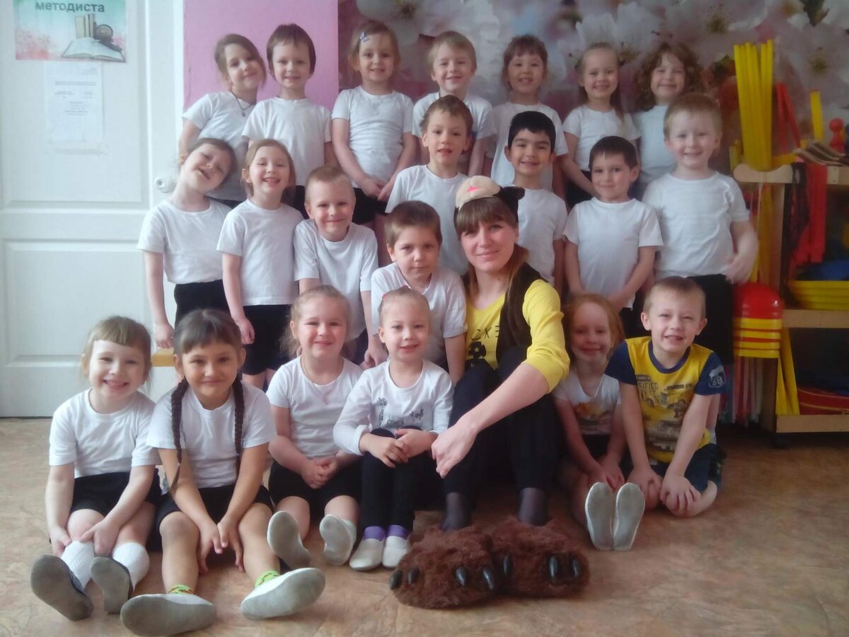 Открытое занятие по физической культуре. Фото Е.М. Сальниковой