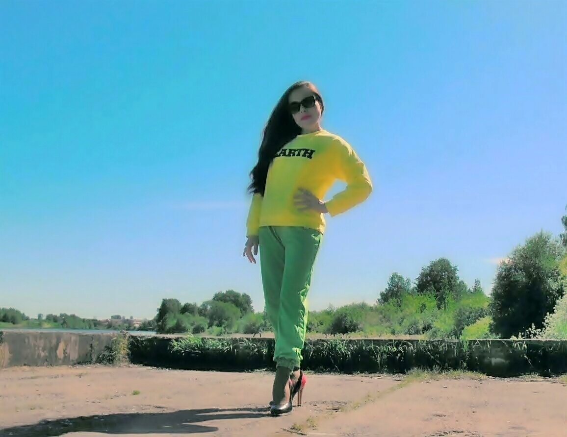 В родном селе у реки