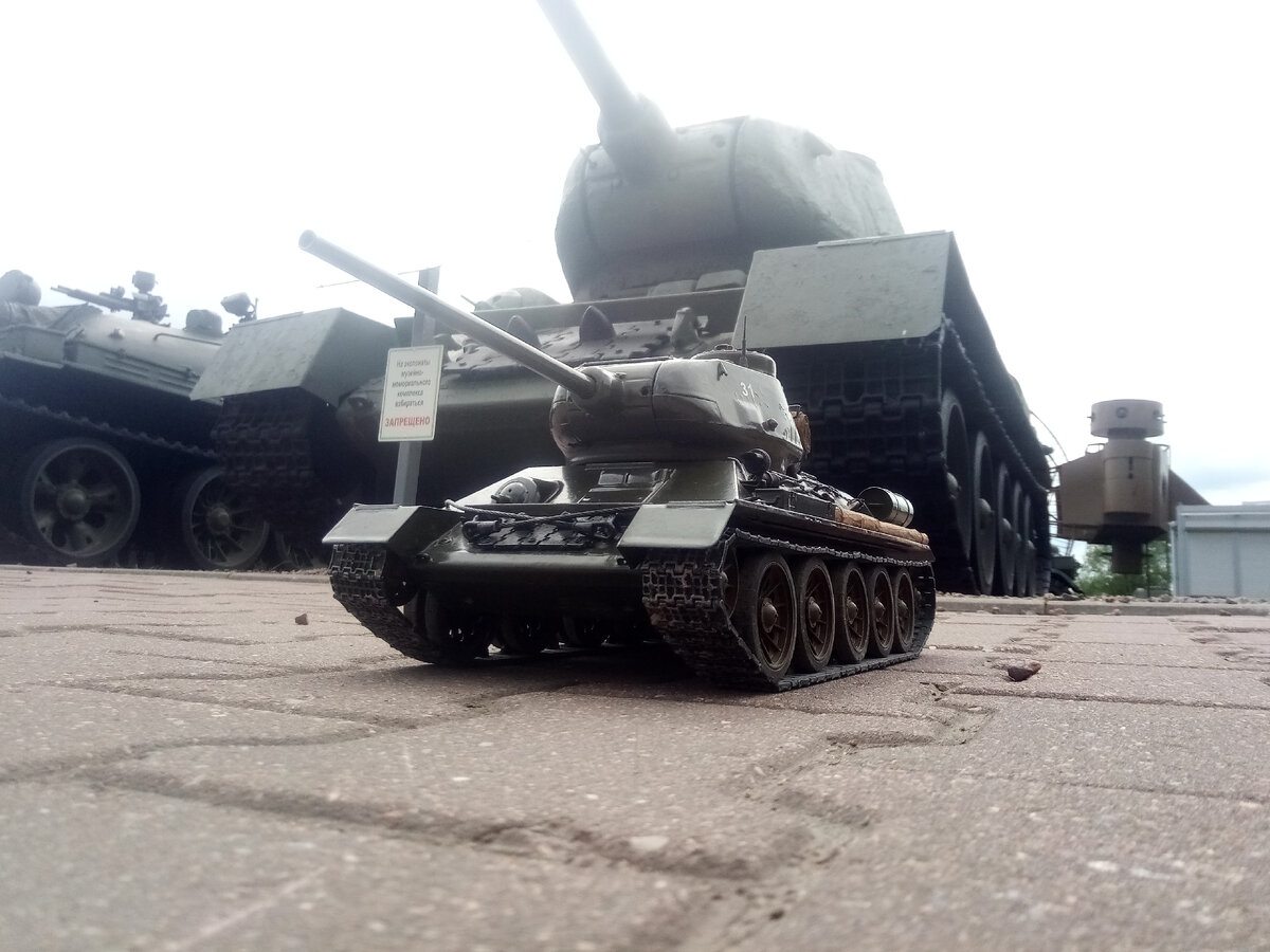 Т 16 танк