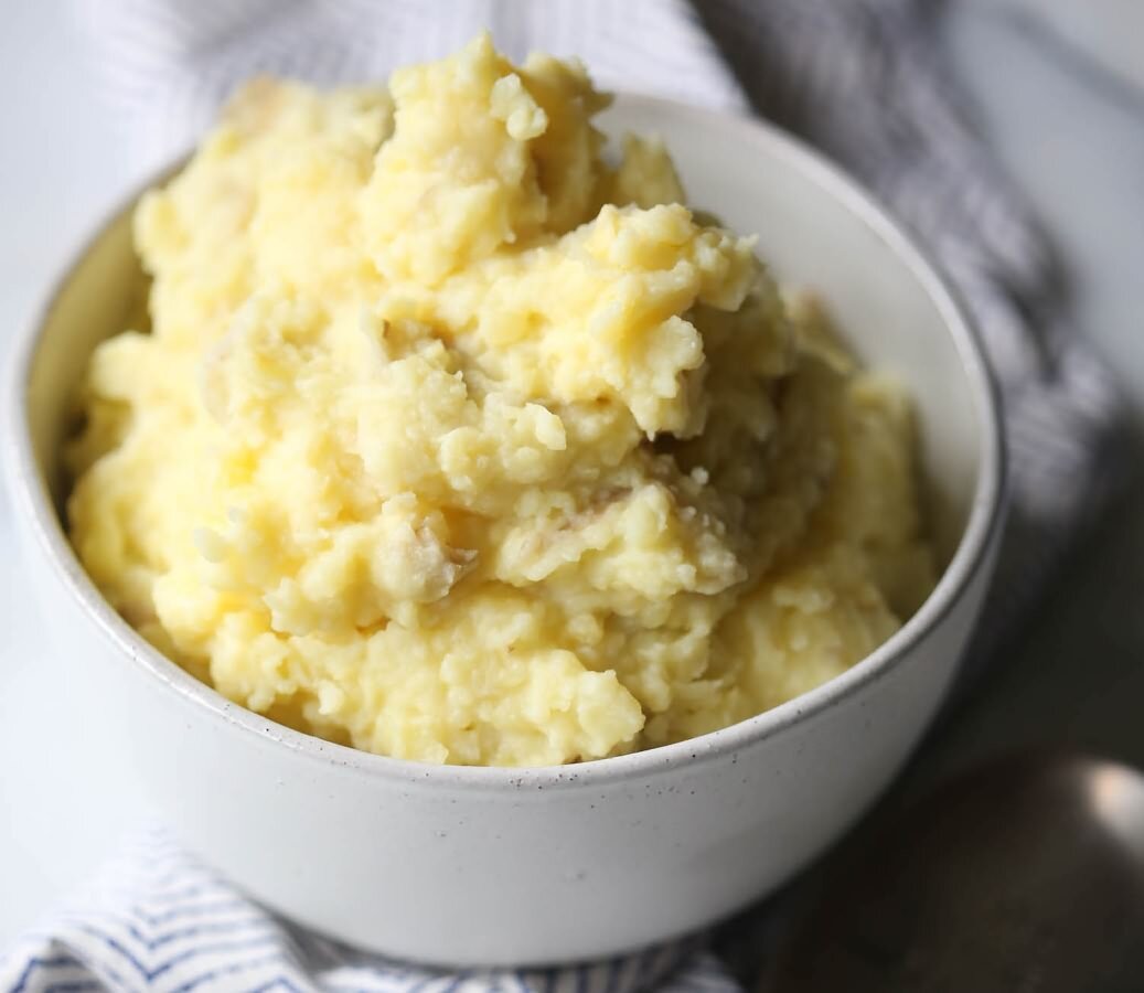 Чем заменить картофель в супе. Крахмал в картофельном пюре. Mashed Potatoes. Пюре картофельное каждый день. Чем заменить картофель.