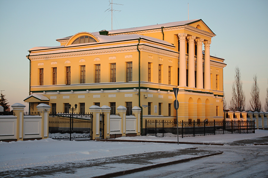 Сайт дома дом тюмень. Дом купца Прасолова. Дом купца Тюмень. Дом благородного собрания Тюмень. Дом купца Колмогорова Тюмень.