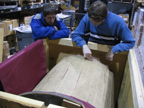 Шифровальное колесо в ящике в Университете Саммита