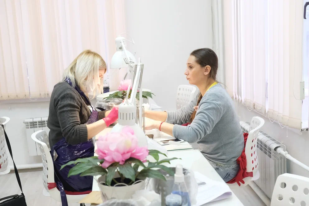 Школа маникюра "Золотая антилопа" Москва