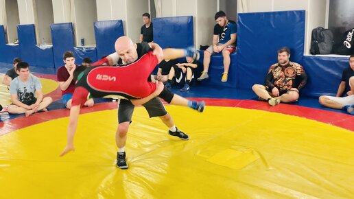 Техника прохода в ноги. Шамиль Османович #смешанныеединаборства # ...