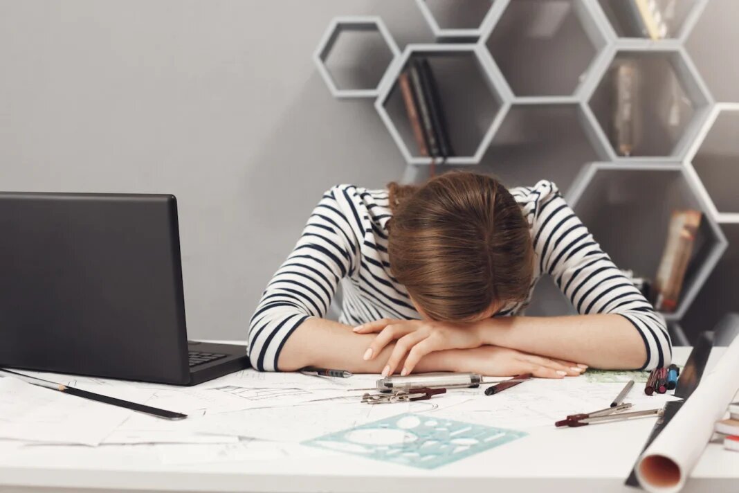    https://img.freepik.com/free-photo/job-occupation-and-overwork-close-up-of-tired-young-good-looking-engineer-girl-with-dark-hair-in-striped-clothes-lying-on-hands-in-office-suffering-from-headache-after-long-work-day_176420-8545.jpg?t=st=1655278294~exp=1655278894~hmac=0707cebcec39562fe7a7894a49ceeaa2f484a8a99f5108d18b17f2164b5bc952&w=1380