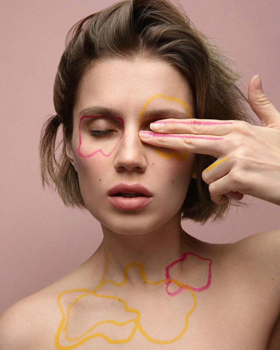    Дарья позировала без бюстгальтераСоцсети Дарьи Мельниковой