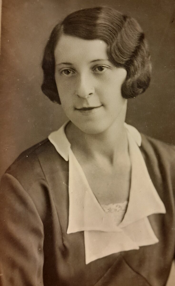 Степанова Мария Ивановна - тетя Муня, где-то конец 1930-х.