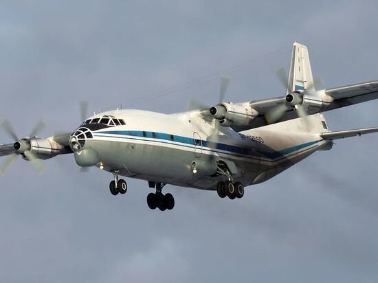     фото: Ан-12. источник: википедия