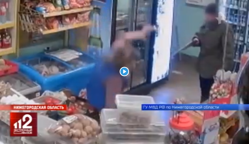 Кадр с видеокамеры магазина