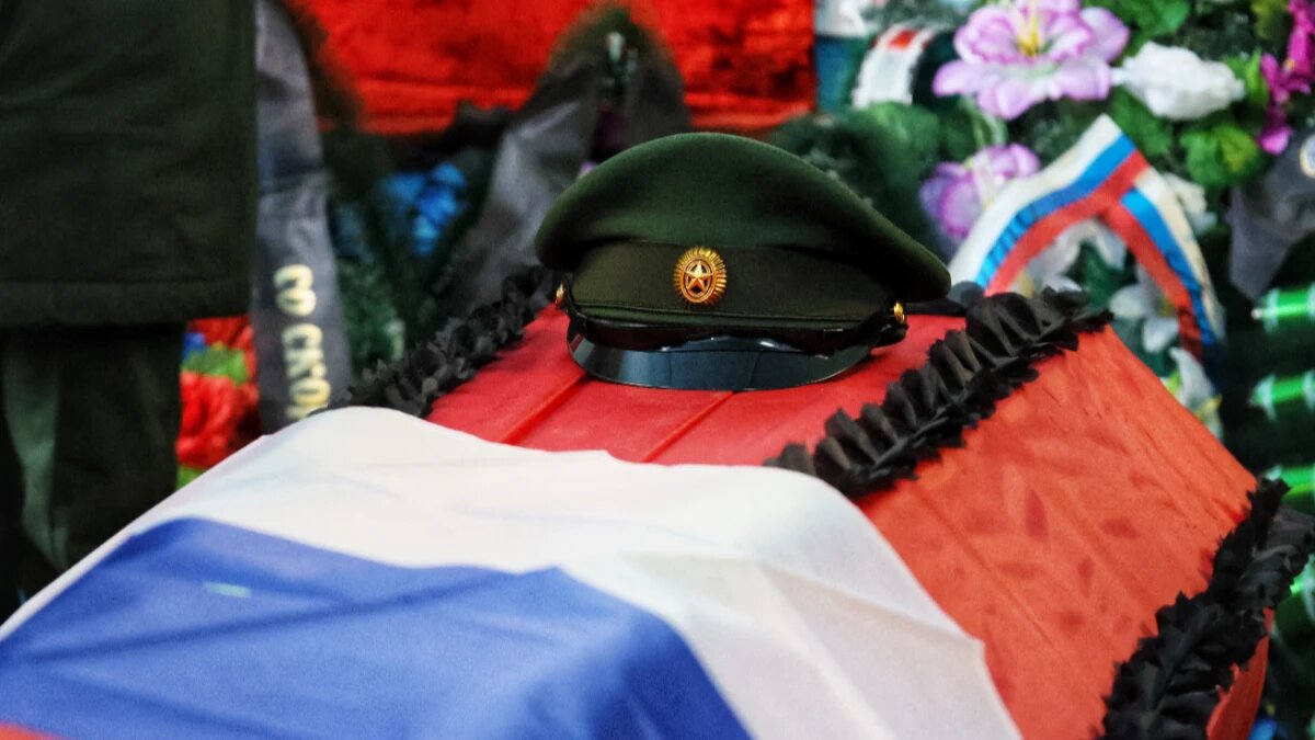 Семьям военнослужащих положена компенсация за их погребение. Фото: wikifoto.ru