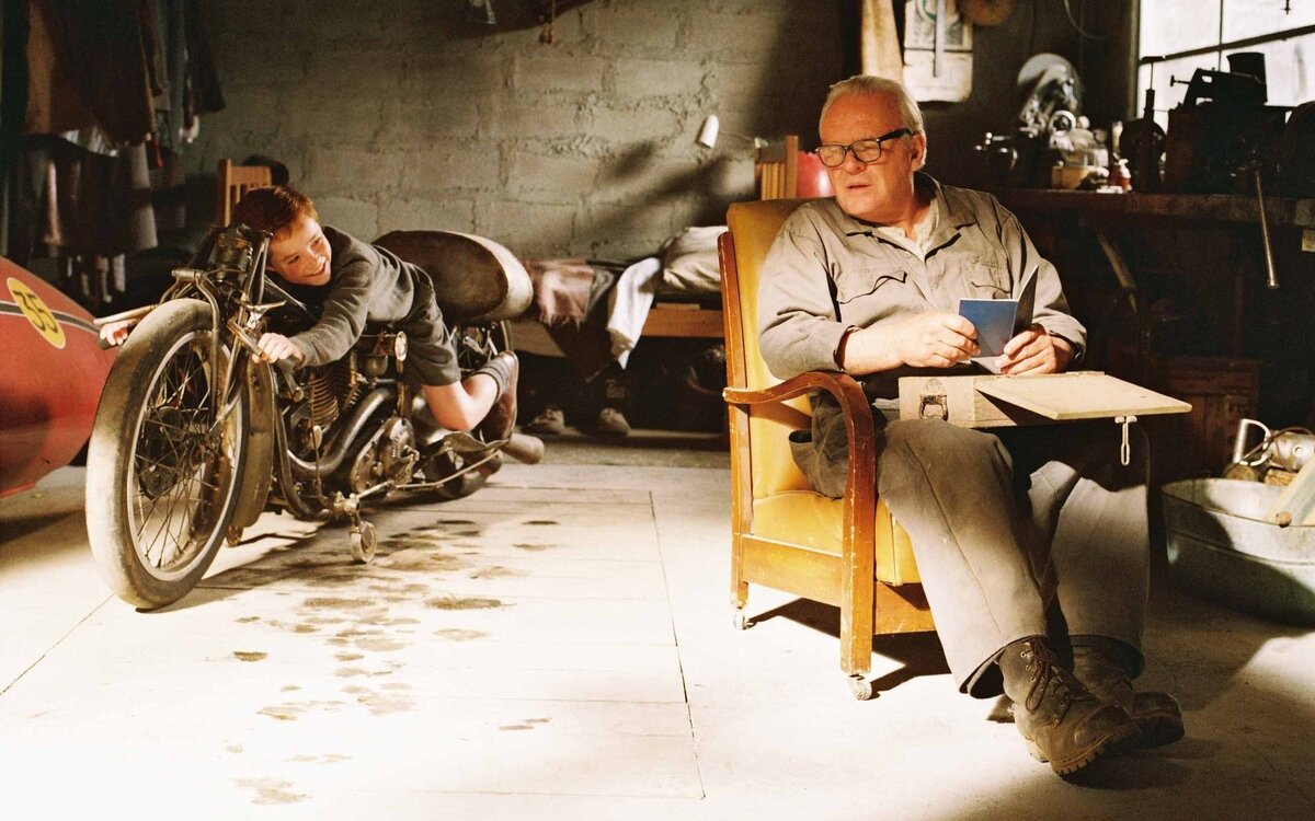 "Самый быстрый «Индиан» (англ. The World's Fastest Indian) (2005).