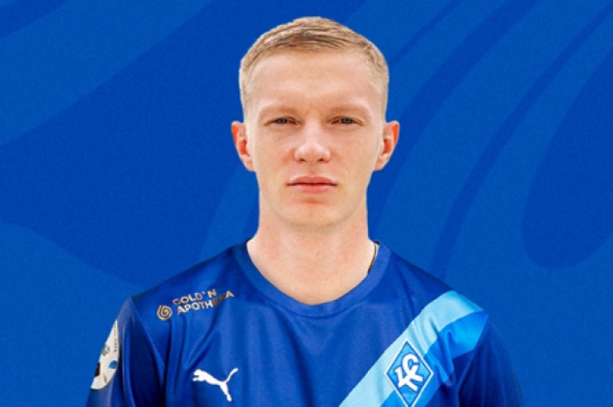    Защитник Николай Рассказов перешёл из «Спартака» в «Крылья Советов»