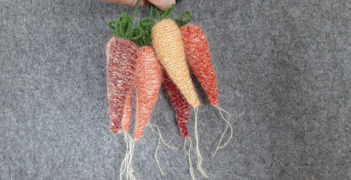 Свяжи морковки в пучки
