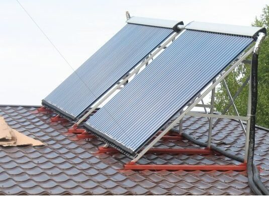 Солнечные коллекторы и газовые котлы в системе отопления: энергосбережение и комфорт