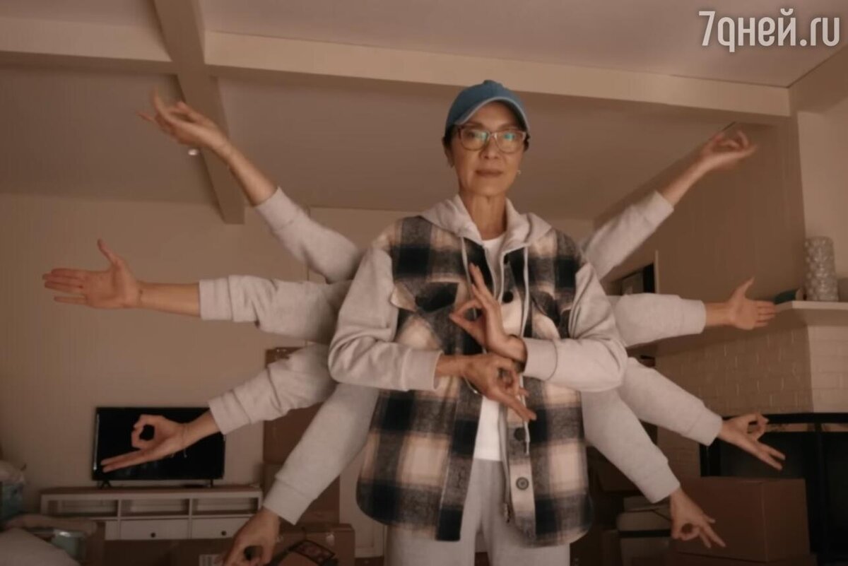     «Американец китайского происхождения», реж. Люси Лью, Дестин Дэниел Креттон