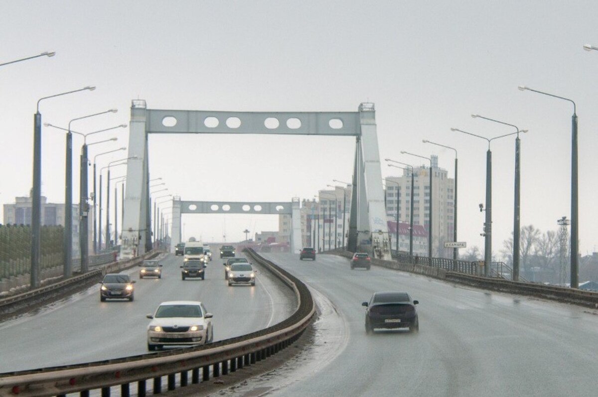 За пересечение разметки могут выписать штраф в 5 000 рублей или лишить прав на год.  Фото: Svetlana Vozmilova / Global Look Press / globallookpress.com