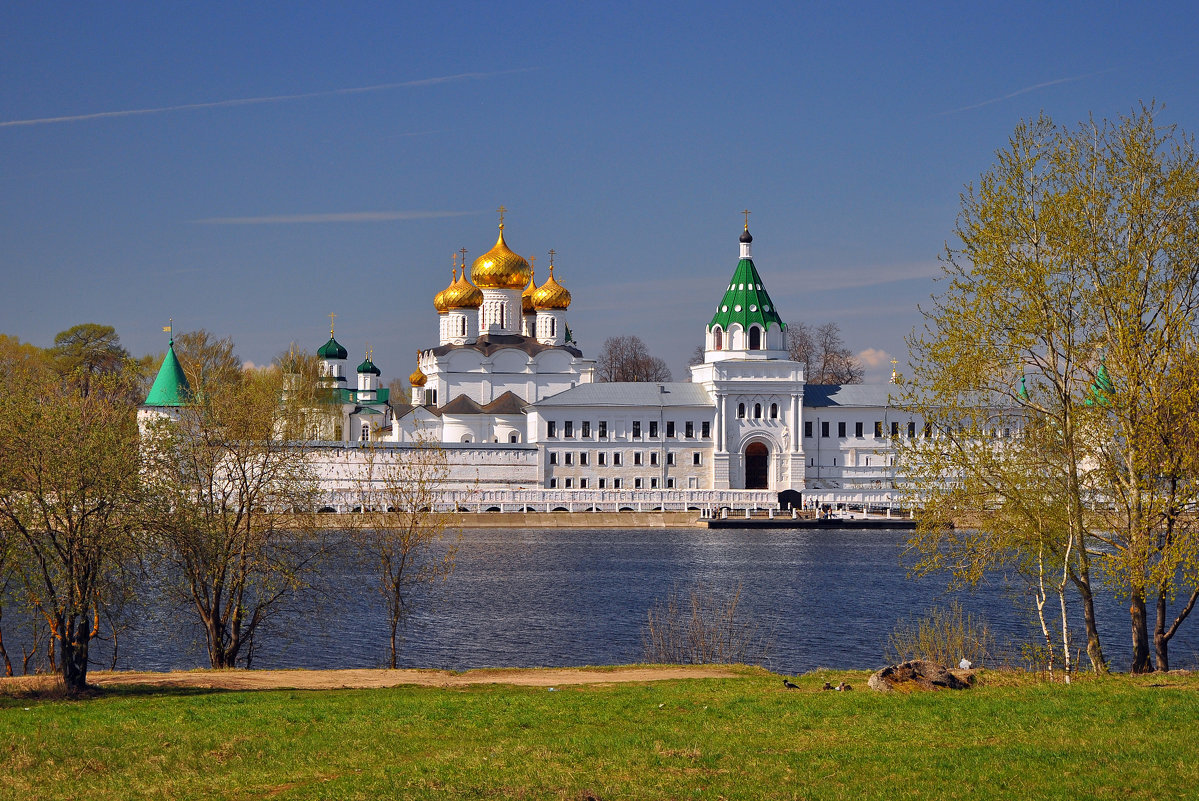 Фото Ипатьевской монастырь Кострома http://fotokto.ru/photo/view/4940566.html 