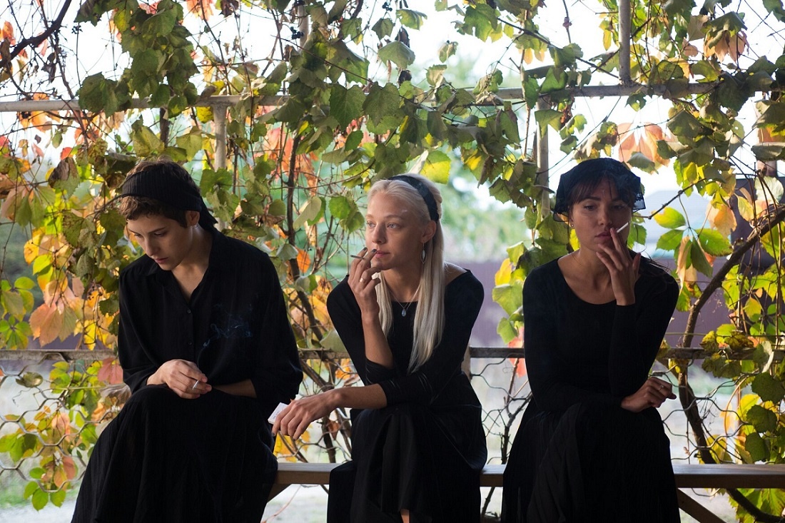 Вся суть комедии в одном кадре сериала "Чики"