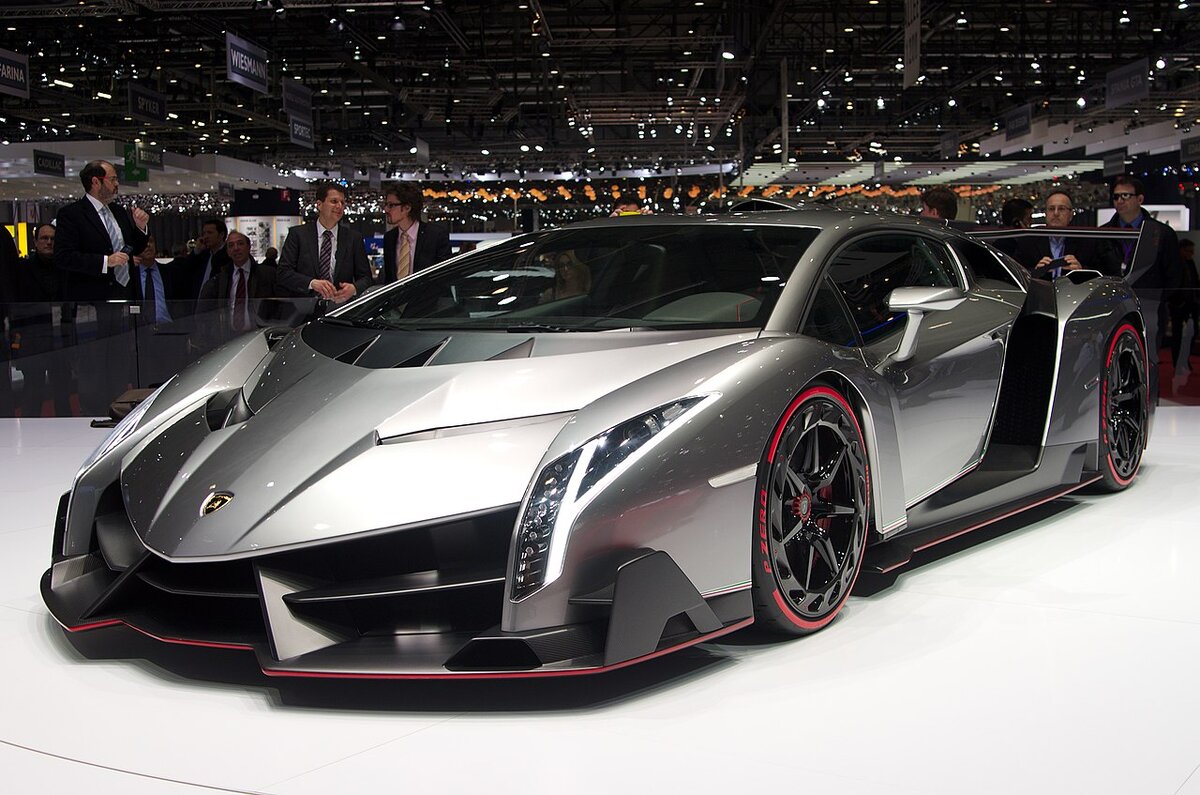 Lamborghini Veneno на выставке в 2013
