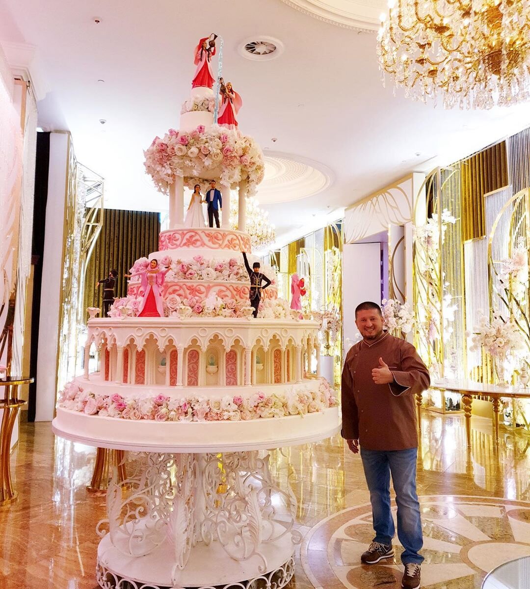 10 гигантских тортов Рената Агзамова: Такое нельзя есть! | 7я.ру | Дзен