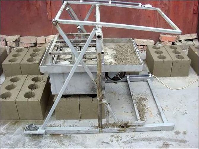 Оборудование для производства бетонных лего блоков по технологии гиперпрессования