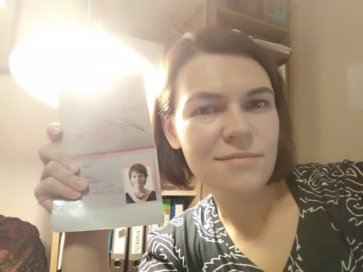 В налоговую, конечно, я отправила не это селфи, а такое, на котором данные паспорта хорошо видны. Но вам то они не нужны, ведь))