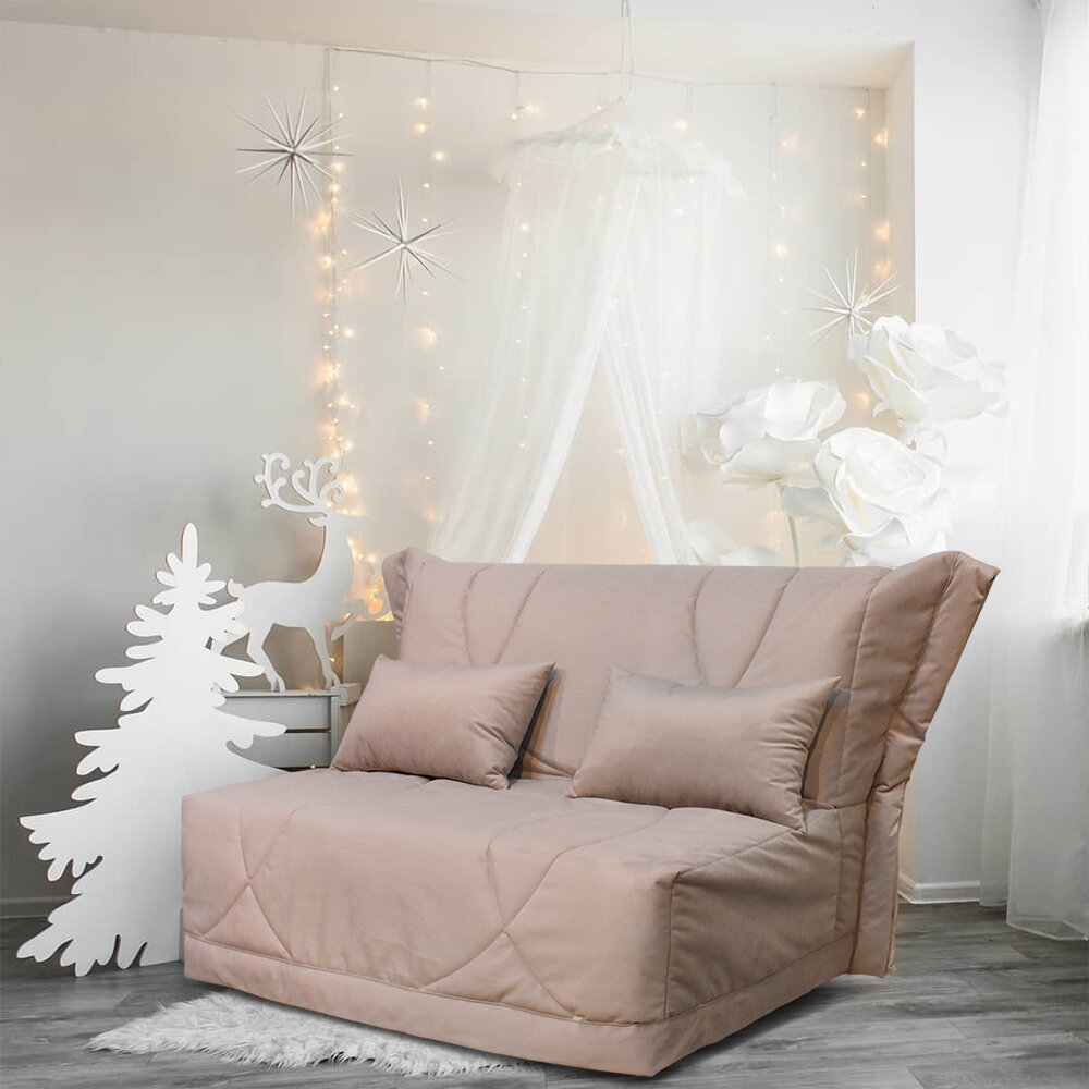 Гирлянда "бахрома" в интерьере и диван-аккордеон "Креско"