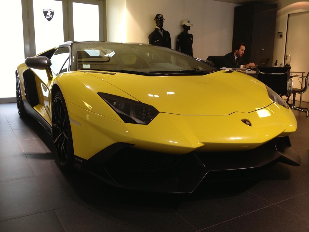 Lamborghini Aventador