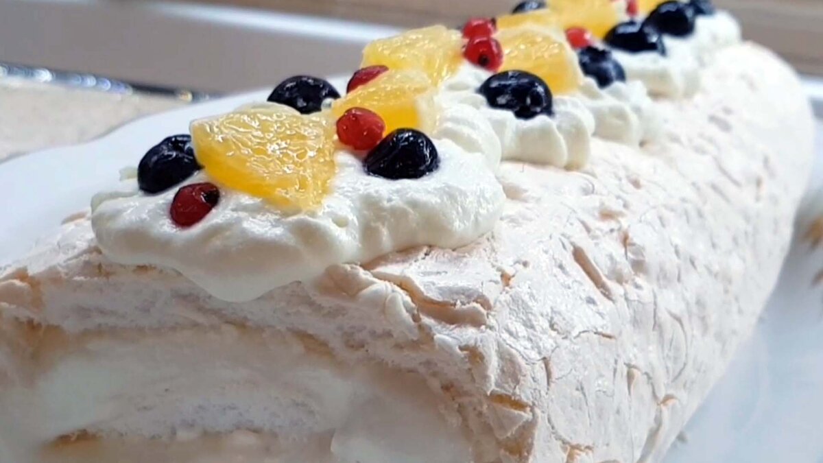 Меренговый рулет