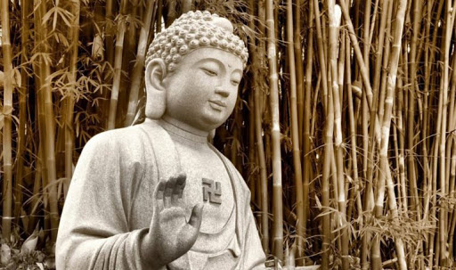 Наглядный пример использование свастики в Индии