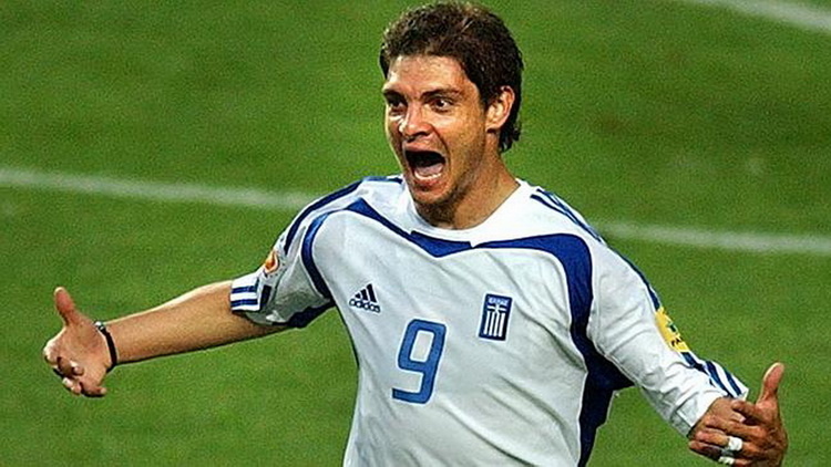 Ангелос Харистеас приносит победу сборной Греции на Евро-2004