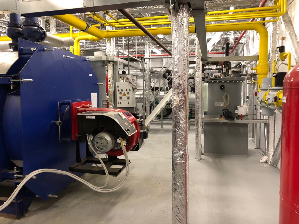 шильдик котла висман витоплекс 100 440 квт. котельная и оборудование котельной кентатцу. газопотребляющее оборудование. тгс сервис тамбов. промышленные котельные.