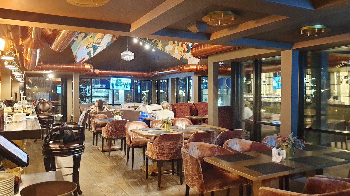 Главный зал