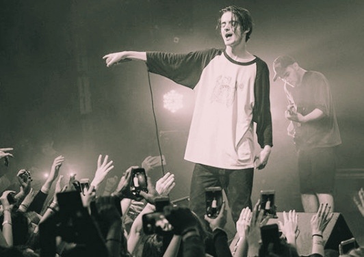 Ранние концерты ПМ выглядели примерно так 