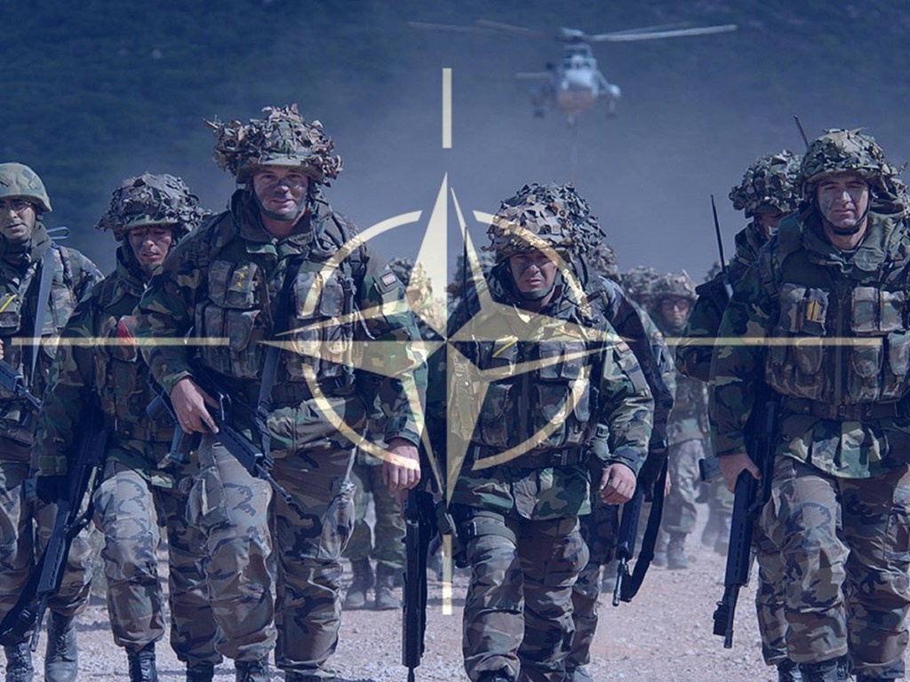 Бойцы НАТО.