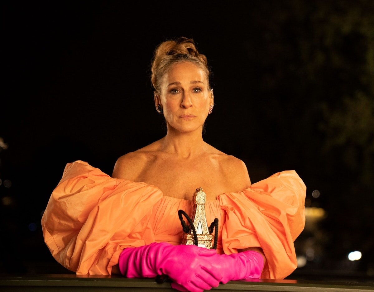 ...Hello, it's me, I've thought about us for a long, long time