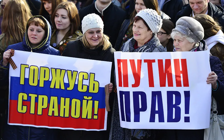 Есть политические. Пропаганда Путина. Путинская пропаганда. Агитация в России. Пропаганда в России