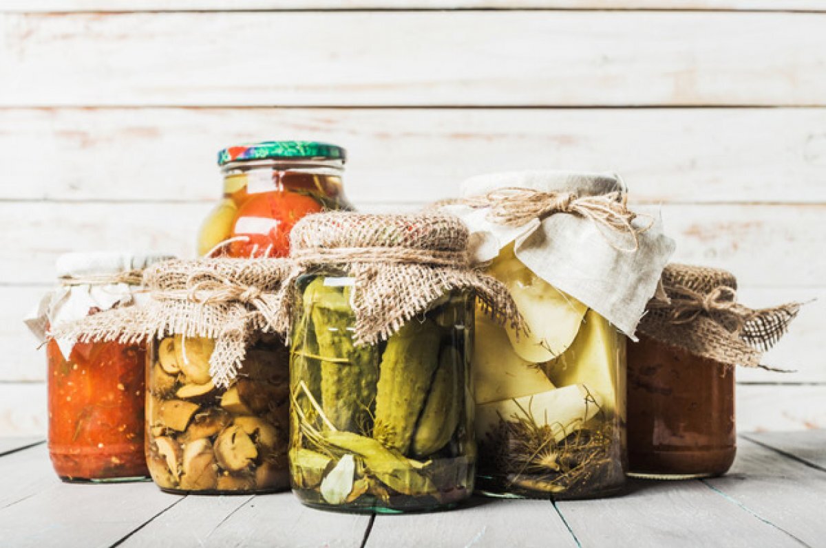    Вклад в банку. Как правильно хранить маринады, соленья, варенья и компоты?